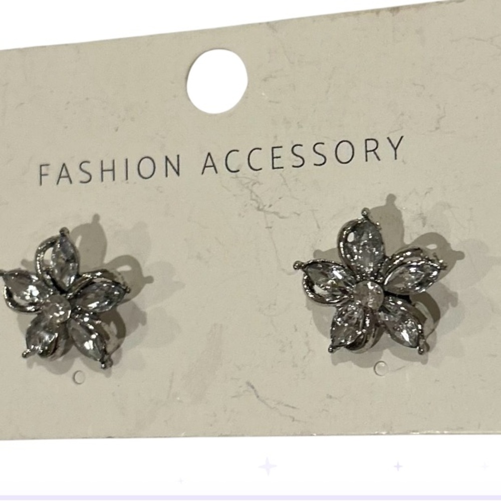 Silver Floral Earrings
